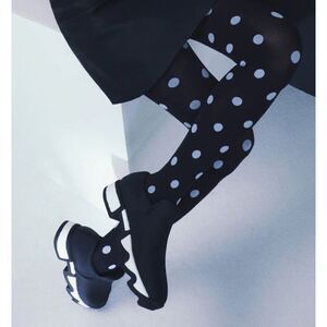 🔥Iri  Stylish Black and white Women's Slip-On Shoes new in box Sz 7.5